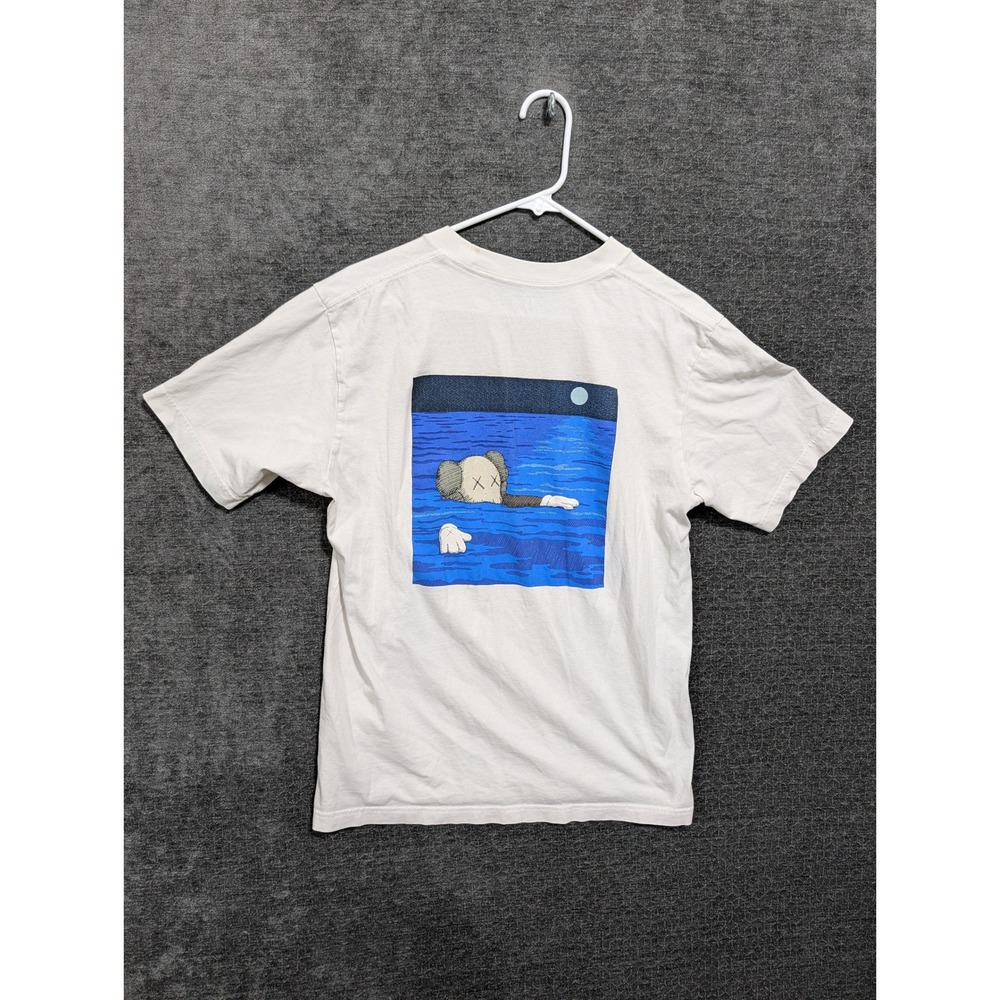 Uniqlo UT KAWS Companion Swimming Graphic T-Shirt White Large 2151